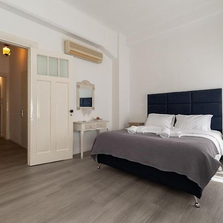 Apollonas Luxurious Apartments Aten Exteriör bild