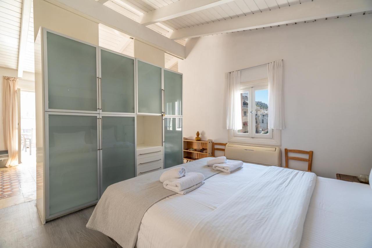 Apollonas Luxurious Apartments Aten Exteriör bild